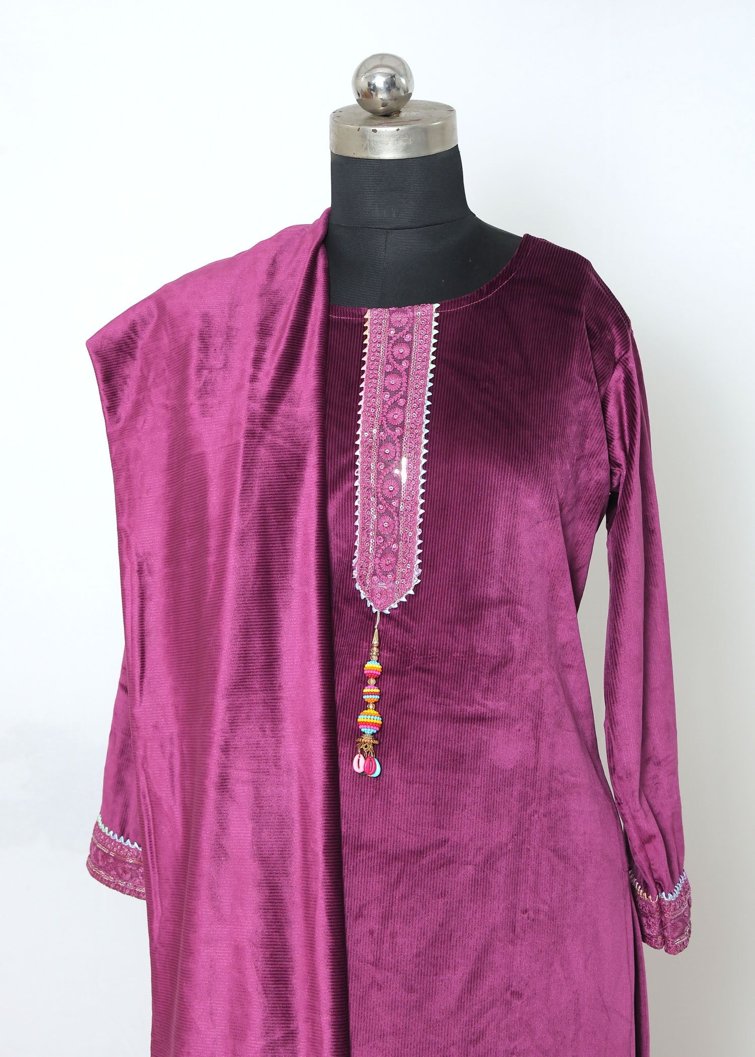 Elegant Magenta Velvet Kurta Set with Dupatta – Festive & Party Wear